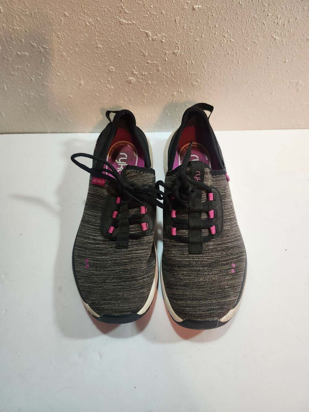 Ryka Prospect Walking Shoes Size 8M Black Pink Athletic womens Sneakers